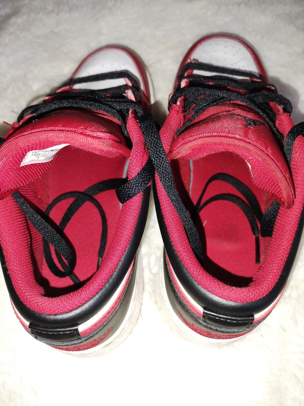 Jordan Low Top Sneakers Red White Black